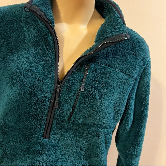 Victoria’s Secret pink free quarter 1/4 zip Sherpa teddy size small NWT - Picture 2 of 9